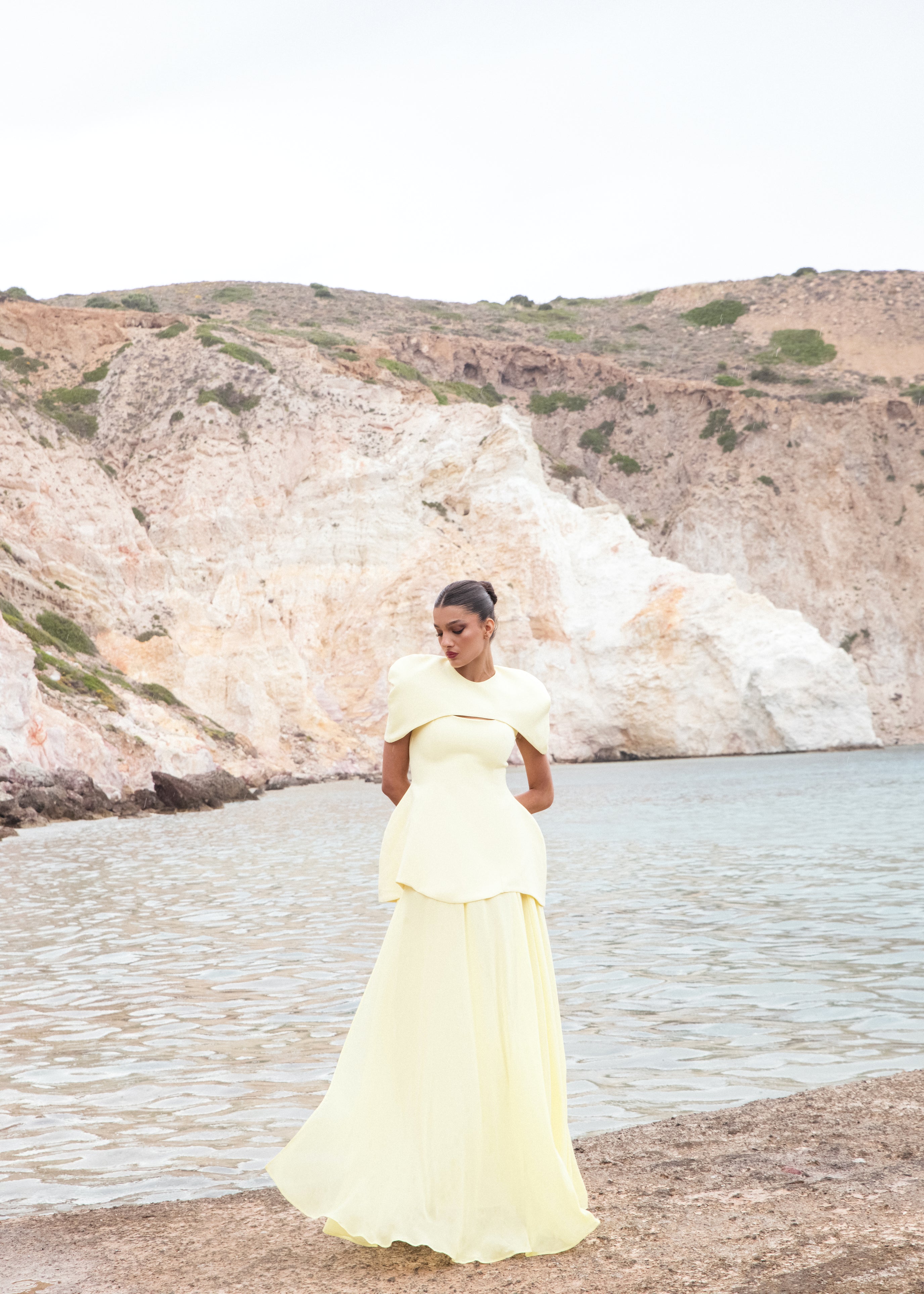Verona Butter Yellow Dress M Verona Butter Yellow Dress M