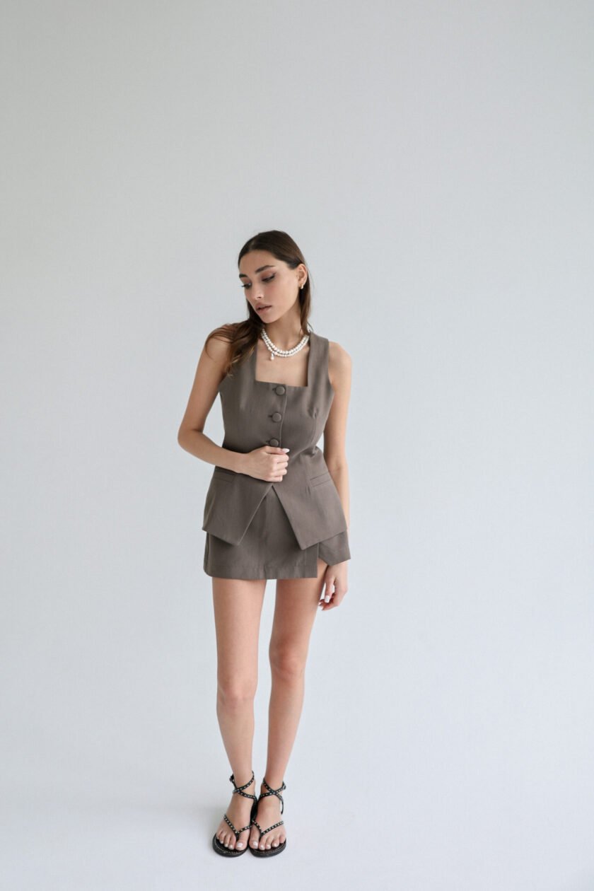 Lush Brown Linen Vest - Image 4