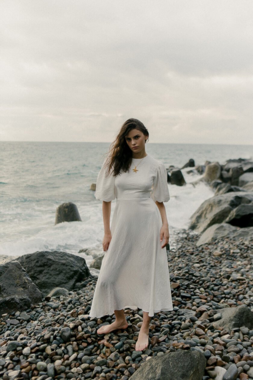 Wave White Linen Dress - Image 3