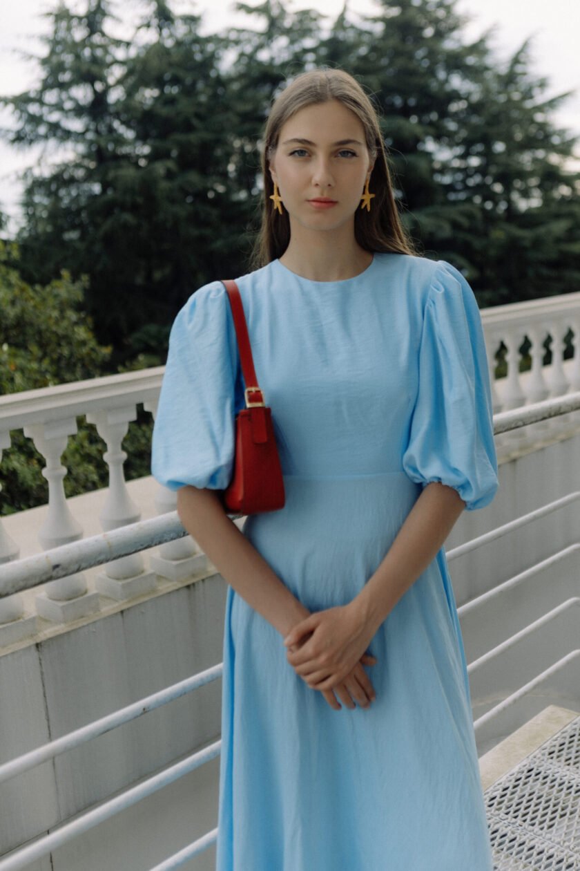 Wave Blue Linen Dress - Image 4